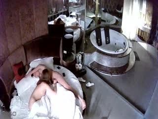 酒店偷拍系列-按摩浴缸房偷拍敷面膜的臭美纹身男和模特身材气质美女开房做爱两次